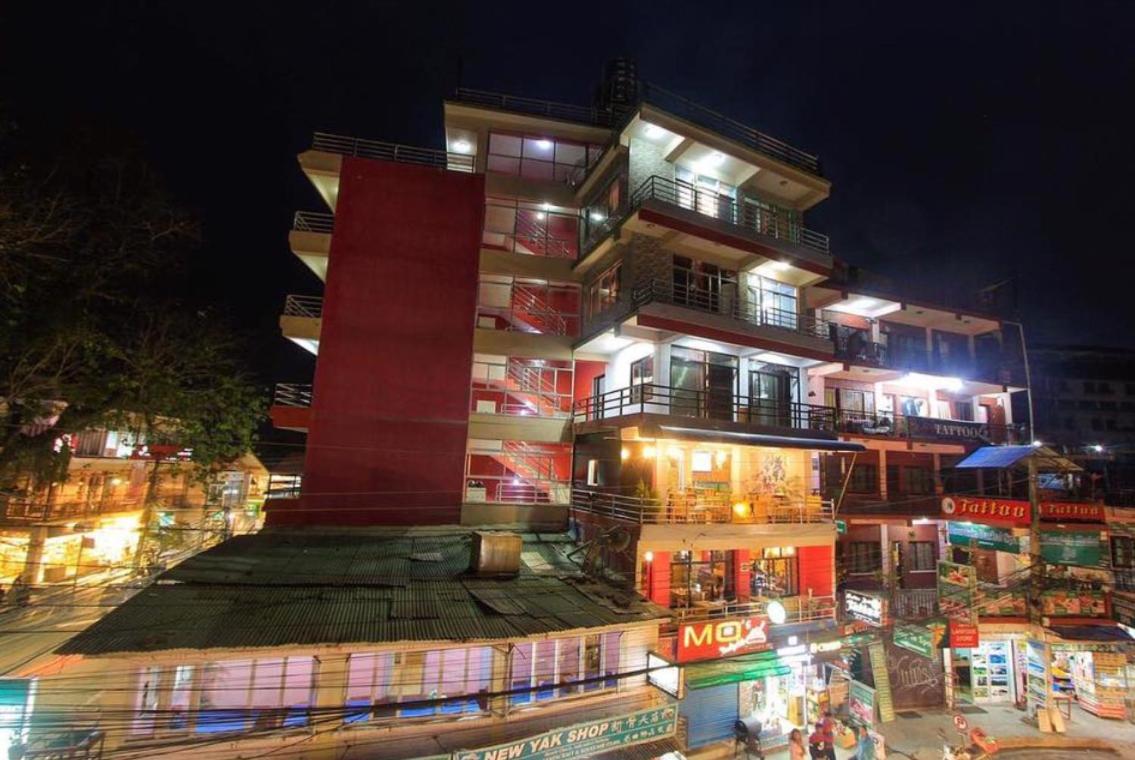 Paila Hostel Lakeside Pokhara Exterior photo