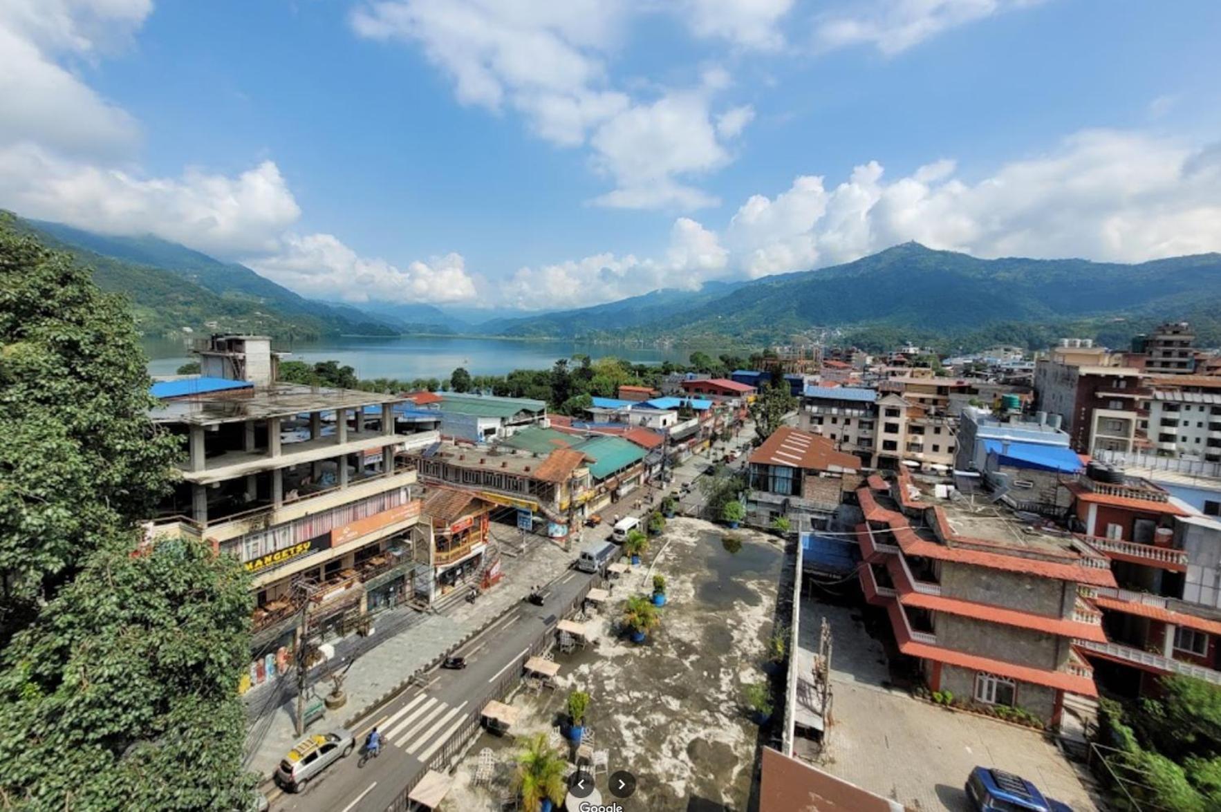 Paila Hostel Lakeside Pokhara Exterior photo
